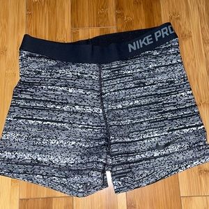 Nike pros. Large